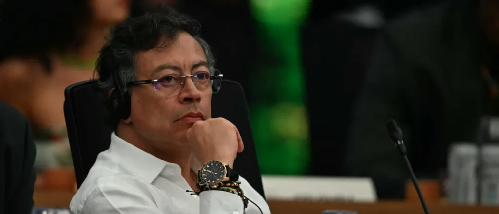 Gustavo Petro addressing audience, warning Trump not to awaken the jaguar