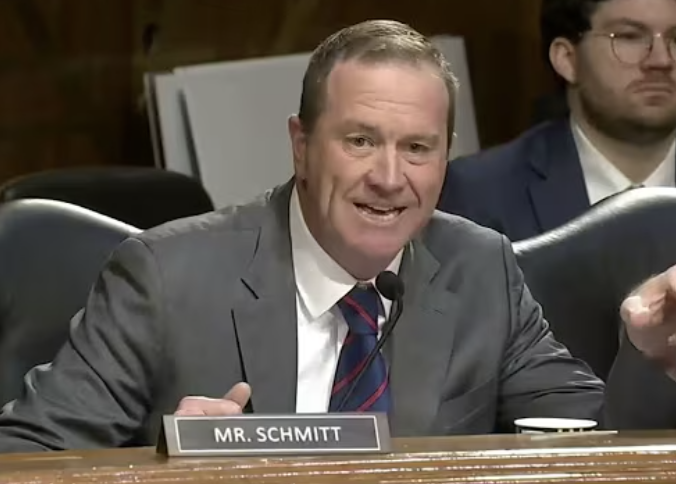 Sen. Eric Schmitt Calls to Stop Legal Immigration to Put ‘Americans First’